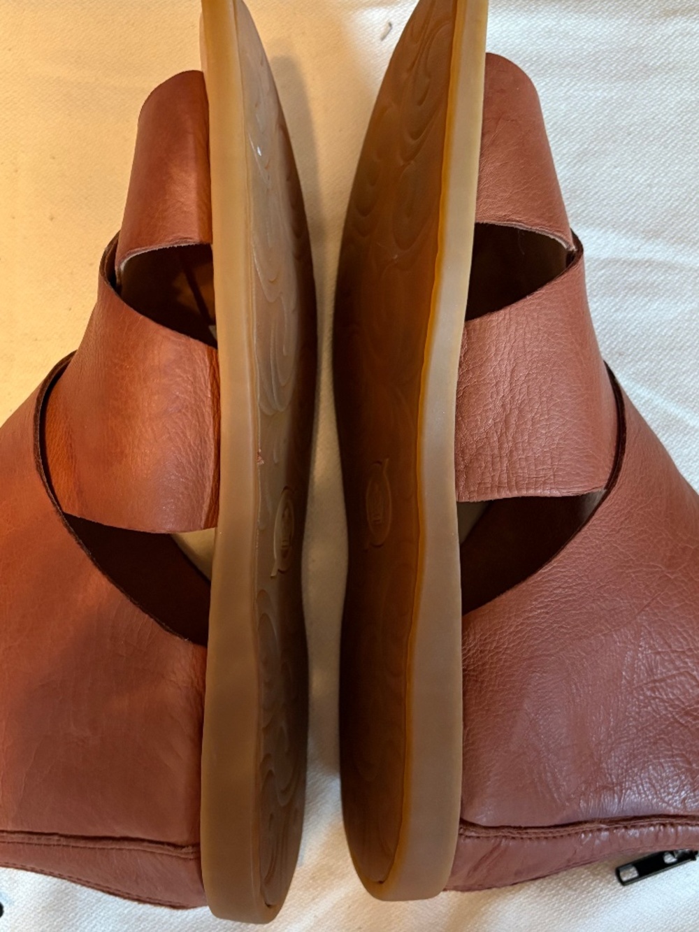 Born Iwa Brown Sandal - Picture 3 of 8